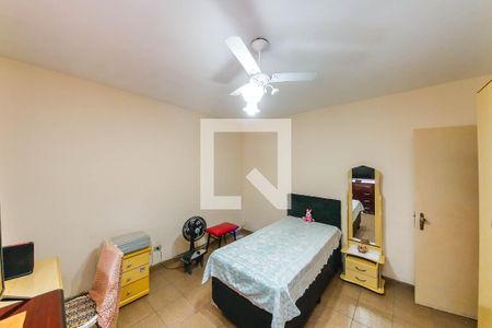 Quarto 2 de casa à venda com 2 quartos, 120m² em Vila Ivone, São Paulo