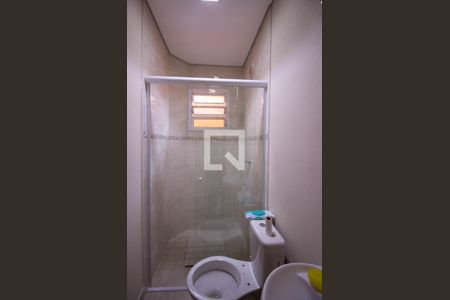 Banheiro de casa de condomínio para alugar com 2 quartos, 40m² em Vila Sao Silvestre (zona Leste), São Paulo