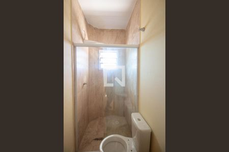Casa de condomínio para alugar com 64m², 1 quarto e sem vagaBanheiro