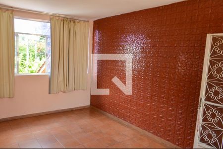 Sala 1 de casa para alugar com 2 quartos, 100m² em Taquara, Rio de Janeiro