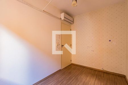 Dormitório de apartamento à venda com 2 quartos, 38m² em Sarandi, Porto Alegre