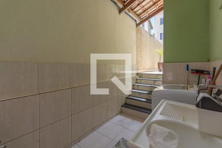 Casa à venda com 200m², 3 quartos e 4 vagas Casa à venda com 200m², 3 quartos e 4 vagasÁrea de Serviço