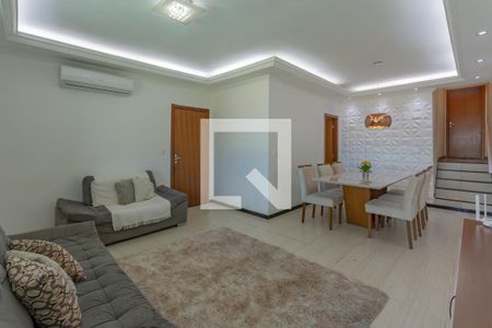 Sala de casa à venda com 3 quartos, 200m² em Santa Mônica, Belo Horizonte