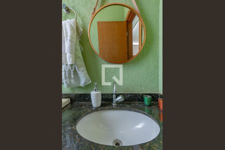 Casa à venda com 200m², 3 quartos e 4 vagas Casa à venda com 200m², 3 quartos e 4 vagasLavabo