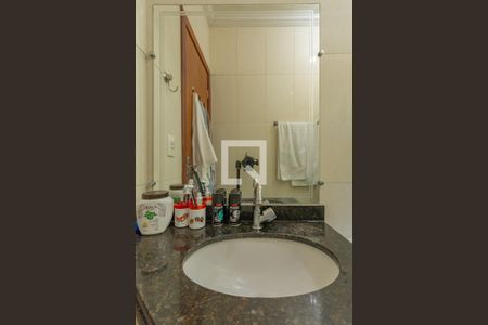 Casa à venda com 200m², 3 quartos e 4 vagas Casa à venda com 200m², 3 quartos e 4 vagasBanheiro Social