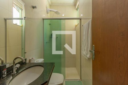 Casa à venda com 200m², 3 quartos e 4 vagas Casa à venda com 200m², 3 quartos e 4 vagasBanheiro Social