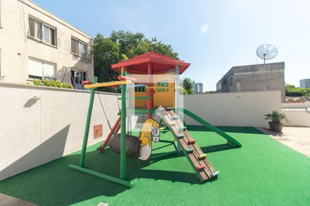 Apartamento à venda com 140m², 2 quartos e 1 vaga Apartamento à venda com 140m², 2 quartos e 1 vagaÁrea comum - Playground