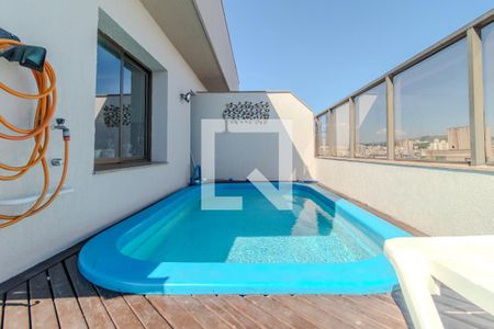 Apartamento à venda com 140m², 2 quartos e 1 vaga Apartamento à venda com 140m², 2 quartos e 1 vagaPiscina