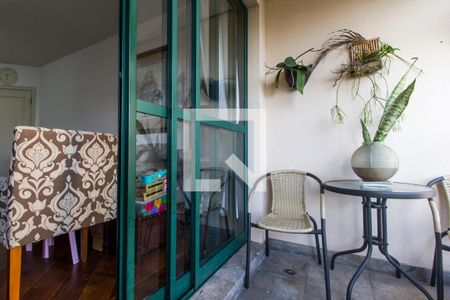 Apartamento à venda com 96m², 3 quartos e 3 vagasVaranda