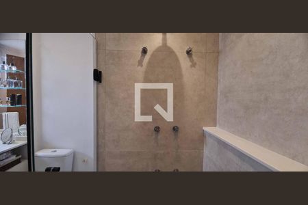 Apartamento à venda com 167m², 3 quartos e 4 vagasBanheiro da Suíte 1