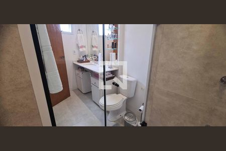 Apartamento à venda com 167m², 3 quartos e 4 vagasBanheiro da Suíte 1