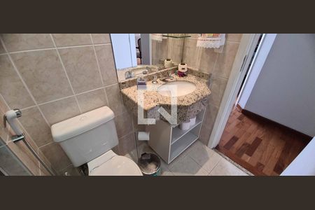 Apartamento à venda com 167m², 3 quartos e 4 vagasBanheiro Social