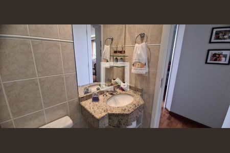 Apartamento à venda com 167m², 3 quartos e 4 vagasBanheiro Social