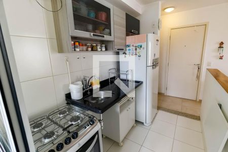 Apartamento à venda com 57m², 2 quartos e 1 vaga Apartamento à venda com 57m², 2 quartos e 1 vagaCozinha - Armários