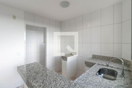 Cozinha de apartamento para alugar com 2 quartos, 65m² em Itamarati, Belo Horizonte