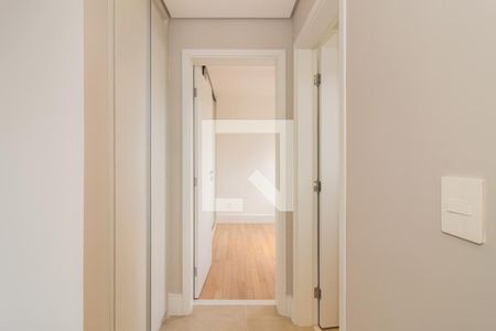 Corredor de apartamento para alugar com 2 quartos, 55m² em Moema, São Paulo
