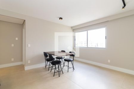 Sala de apartamento para alugar com 2 quartos, 55m² em Moema, São Paulo