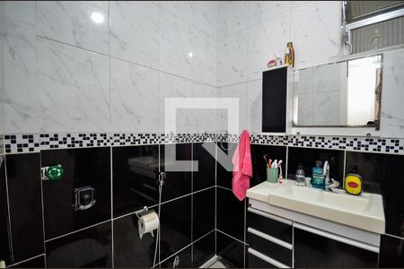 Banheiro de apartamento à venda com 2 quartos, 68m² em Tijuca, Rio de Janeiro