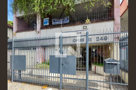 Apartamento à venda com 86m², 2 quartos e 1 vagaFachada e portaria