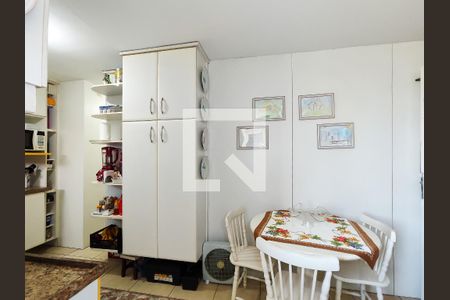Apartamento à venda com 86m², 2 quartos e 1 vagaCozinha