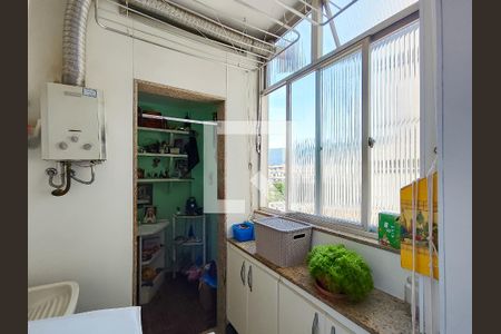 Apartamento à venda com 86m², 2 quartos e 1 vagaÁrea de Serviço