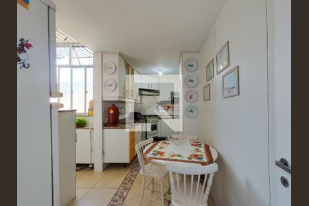 Apartamento à venda com 86m², 2 quartos e 1 vagaCozinha