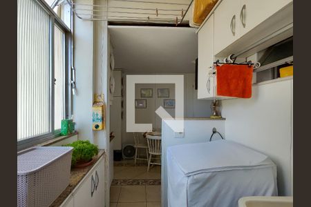 Apartamento à venda com 86m², 2 quartos e 1 vagaÁrea de Serviço