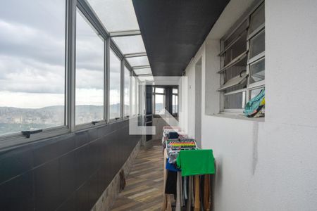 Apartamento para alugar com 300m², 4 quartos e sem vagaCorredor