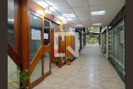 Apartamento para alugar com 300m², 4 quartos e sem vagaHall de entrada do prédio