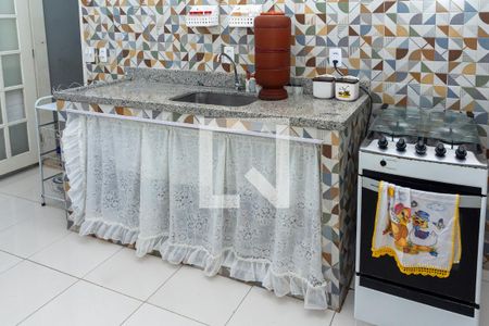 Casa de condomínio à venda com 145m², 3 quartos e 1 vagaCozinha - Armários