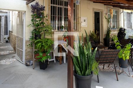 Casa de condomínio à venda com 145m², 3 quartos e 1 vagaFACHADA - VARANDA