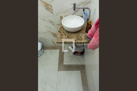 Casa de condomínio à venda com 145m², 3 quartos e 1 vagaBanheiro 3