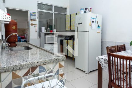 Casa de condomínio à venda com 145m², 3 quartos e 1 vagaCozinha - Armários