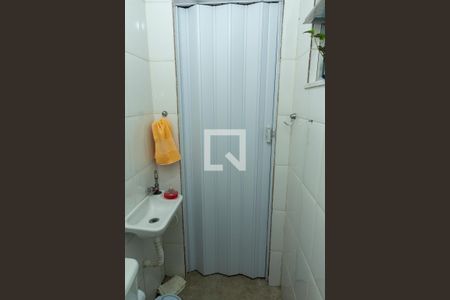 Casa de condomínio à venda com 145m², 3 quartos e 1 vagaBanheiro de serviço