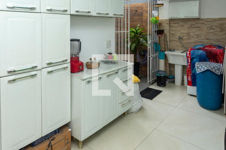 Casa de condomínio à venda com 145m², 3 quartos e 1 vagaÁrea de Serviço