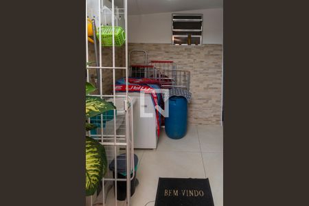 Casa de condomínio à venda com 145m², 3 quartos e 1 vagaÁrea de Serviço