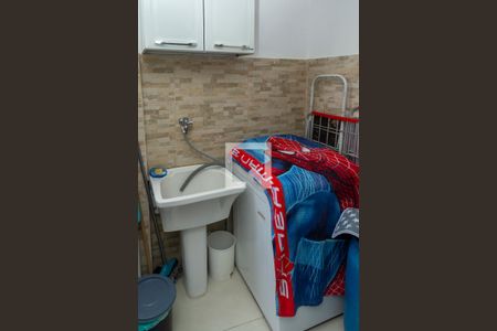 Casa de condomínio à venda com 145m², 3 quartos e 1 vagaÁrea de Serviço