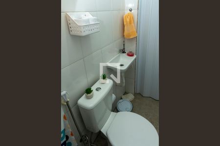 Casa de condomínio à venda com 145m², 3 quartos e 1 vagaBanheiro de serviço