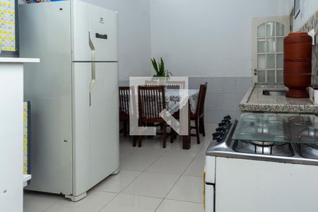 Casa de condomínio à venda com 145m², 3 quartos e 1 vagaCozinha - Armários