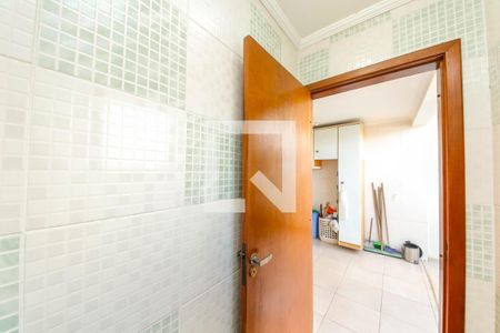 Casa à venda com 287m², 6 quartos e 3 vagasBanheiro de serviço