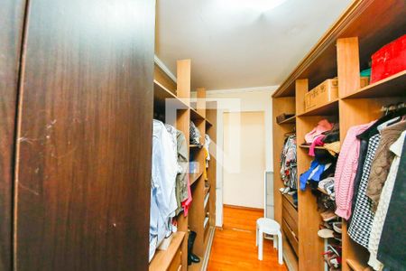 Casa à venda com 287m², 6 quartos e 3 vagasCloset Suíte 2