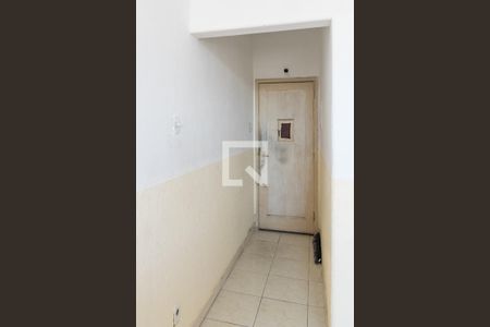 Corredor de apartamento à venda com 1 quarto, 38m² em Olaria, Rio de Janeiro