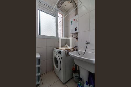 Apartamento à venda com 64m², 3 quartos e 1 vagaÁrea de Serviço