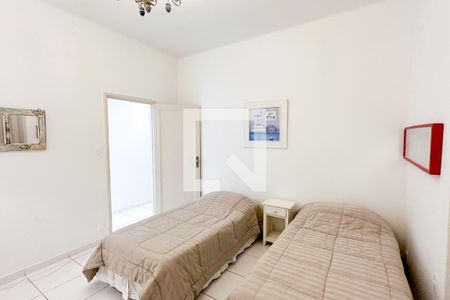 Apartamento à venda com 400m², 4 quartos e 2 vagas Apartamento à venda com 400m², 4 quartos e 2 vagasQuarto 02