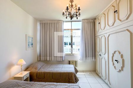 Apartamento à venda com 400m², 4 quartos e 2 vagas Apartamento à venda com 400m², 4 quartos e 2 vagasQuarto 03