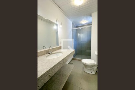 Apartamento à venda com 400m², 4 quartos e 2 vagas Apartamento à venda com 400m², 4 quartos e 2 vagasBanheiro Suíte 02