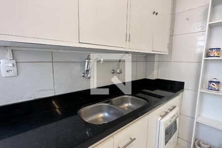 Apartamento à venda com 400m², 4 quartos e 2 vagas Apartamento à venda com 400m², 4 quartos e 2 vagasCozinha