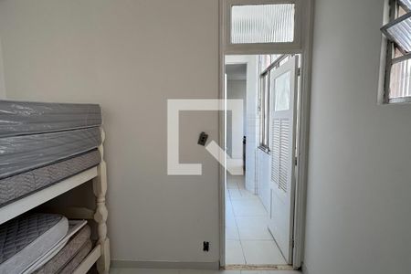 Apartamento à venda com 400m², 4 quartos e 2 vagas Apartamento à venda com 400m², 4 quartos e 2 vagasQuarto de Serviço