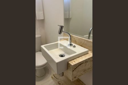 Apartamento à venda com 400m², 4 quartos e 2 vagas Apartamento à venda com 400m², 4 quartos e 2 vagasLavabo