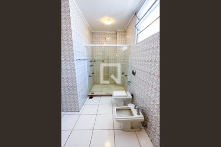 Apartamento à venda com 400m², 4 quartos e 2 vagas Apartamento à venda com 400m², 4 quartos e 2 vagasBanheiro Suíte